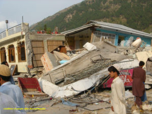 Zerstörte Häuser nach einem Erdbeben. (Quelle: Kindernothilfe-Partner)