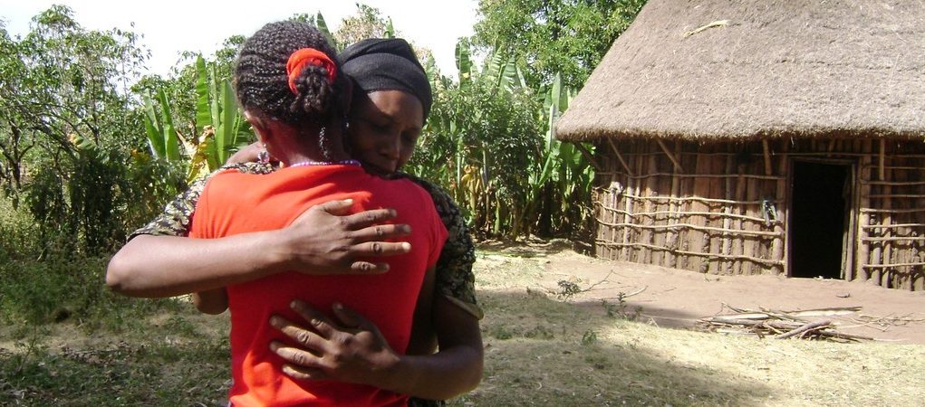 Die Tochter kehrte zu ihrer Mutter in dem äthiopischen Dorf zurück. (Quelle: Kindernothilfe-Partner)