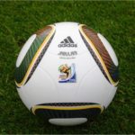 Ein Ball, der extra für die Fußballweltmeisterschaft 2010 in Südafrika hergestellt wurde. (Quelle: Fifa)
