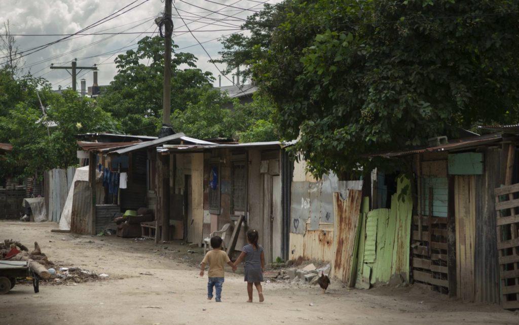 Straße in einem Armenviertel on Tegucigalpa/Honduras (Quelle: Christian Nusch)