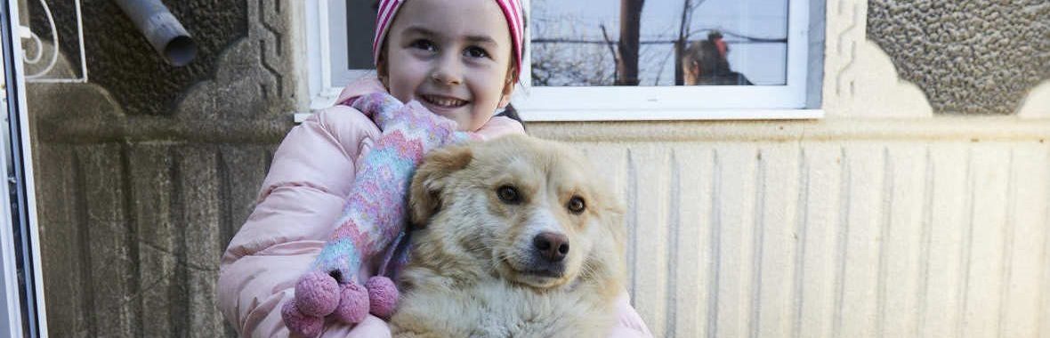 Yana aus Odessa liebt Tiere (Quelle: Benjamin Kaufmann für CONCORDIA Sozialprojekte)