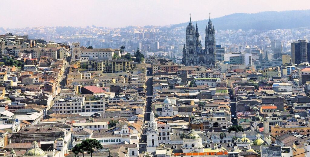 Blick auf Quito (Quelle: Dezalb)
